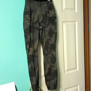 Hollister ultra high rise Camo pants